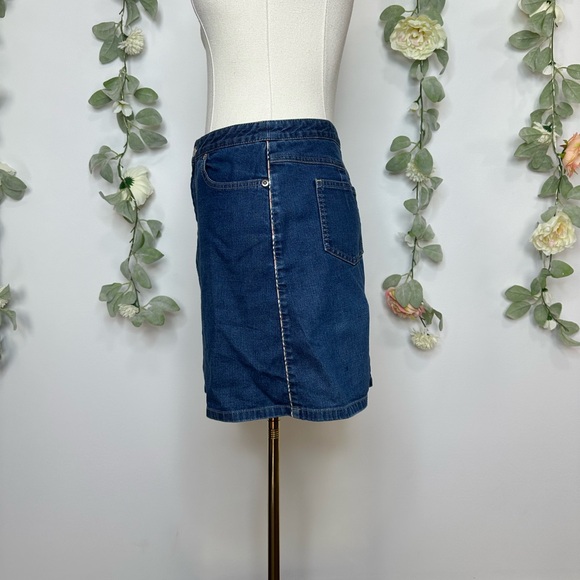 Burberrys Of London Blue Label Denim Skirt - Picture 4 of 7